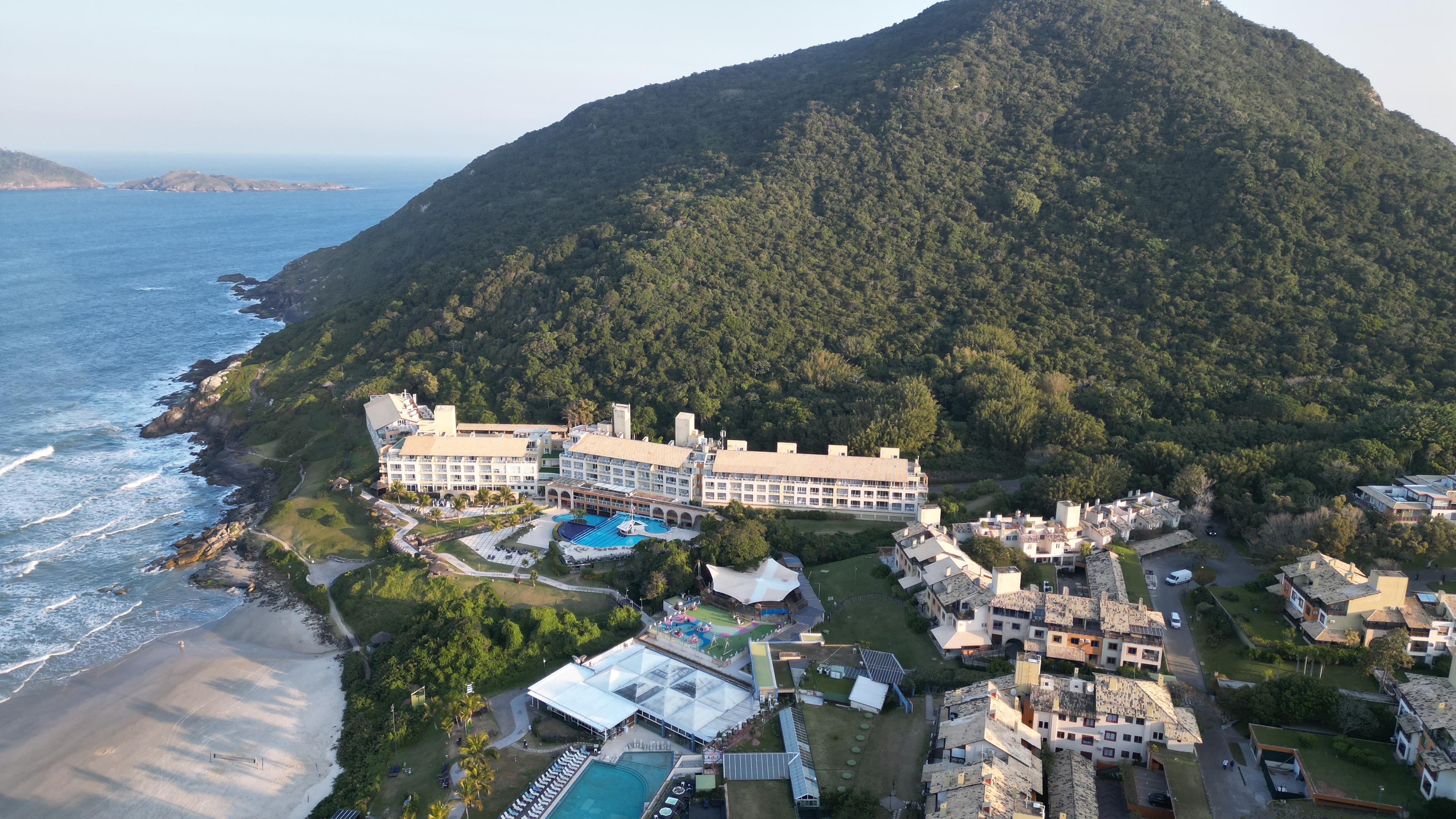 Resort in Florianópolis launches campaign focused on creating jobs for professionals affected by floods in Rio Grande do Sul
